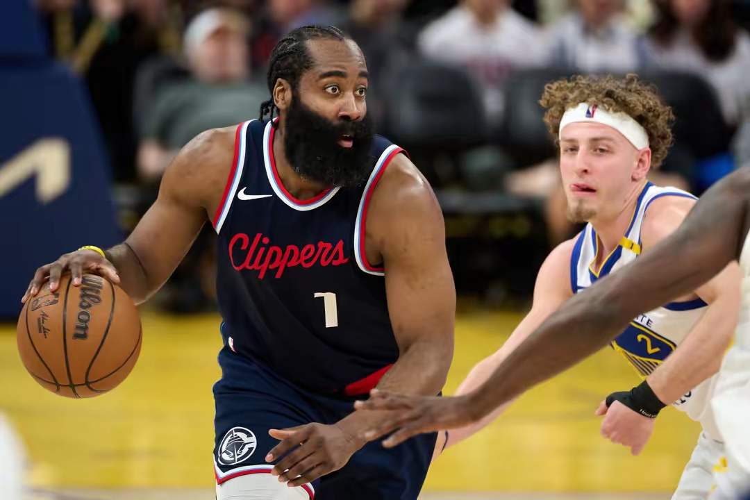 九游网页平台-转折点洛杉矶快船状态回暖，国王杯冲刺阶段攻防权衡，气氛紧张，赛程密集仍需轮换(今日快船与国王比赛录像回放)